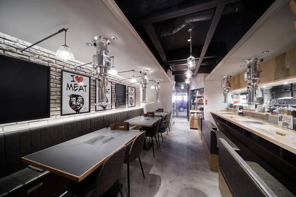 大衆炭火焼肉ジンギスカン ホルモン酒場 風土. サツエキBridge店
