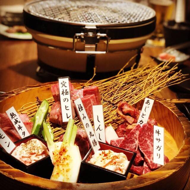 焼肉 あじと