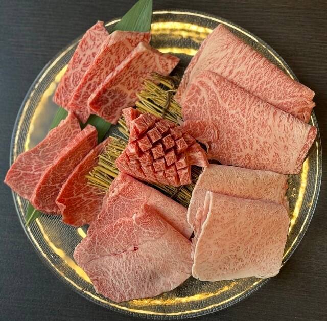 焼肉世界チャンピオン 本店